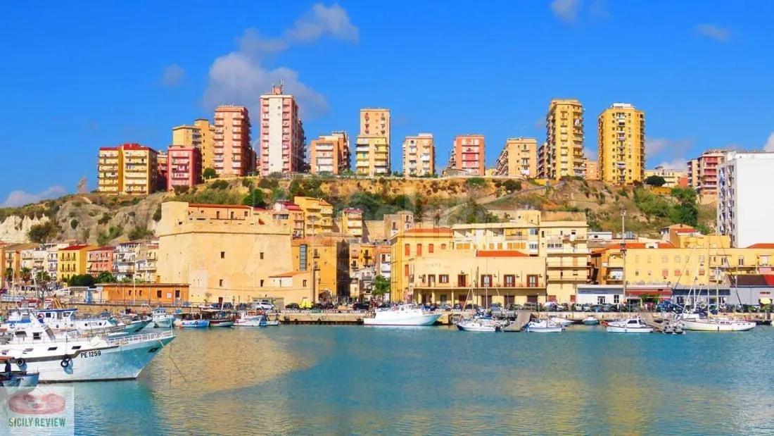 Casa Vacanze Belvedere 恩佩多克莱港 外观 照片